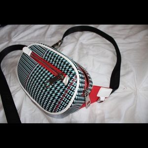 Houndstooth fanny pack